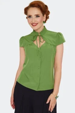 Green Short Sleeve Keyhole Button Down Top By Voodoo Vixen -MODERN MILLIE Shop TPA3178 GRN 05