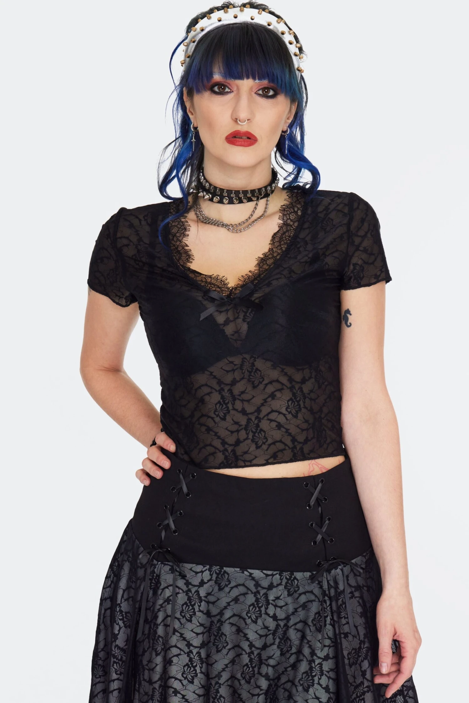 Black Short Sleeve Fitted Lace Floral Top by Jawbreaker Black Short Sleeve Fitted Lace Floral Top By Jawbreaker -MODERN MILLIE Shop TPA3200 BLK 01 scaled