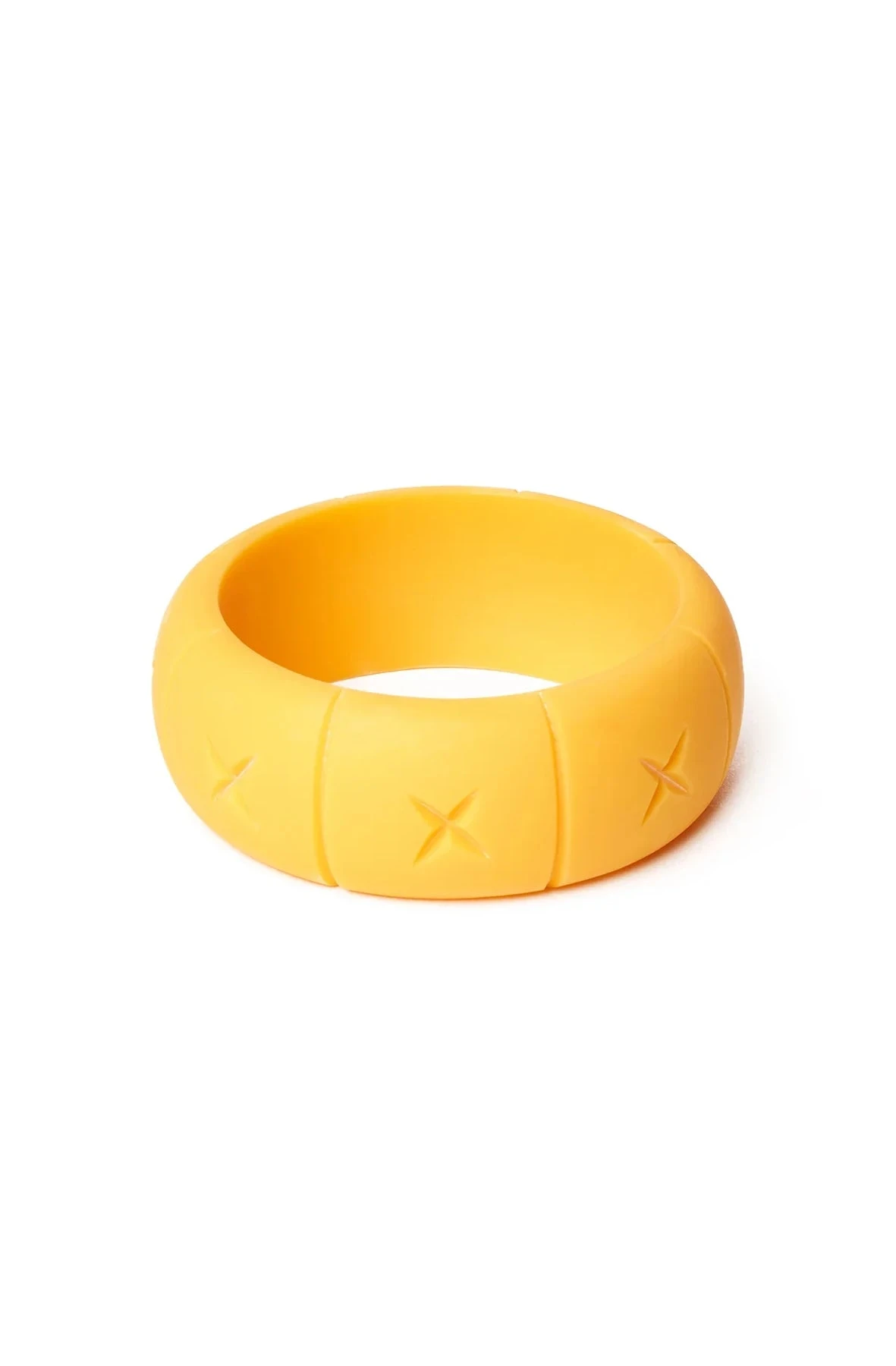 Wide Pineapple Matte Bangle Bracelet by Splendette Wide Pineapple Matte Bangle Bracelet By Splendette -MODERN MILLIE Shop YELLOWWIDE Copy