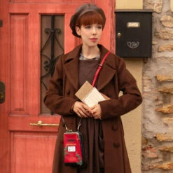 Old Post Office Clipper Phone Pouch By Vendula London -MODERN MILLIE Shop autumn vendula 25