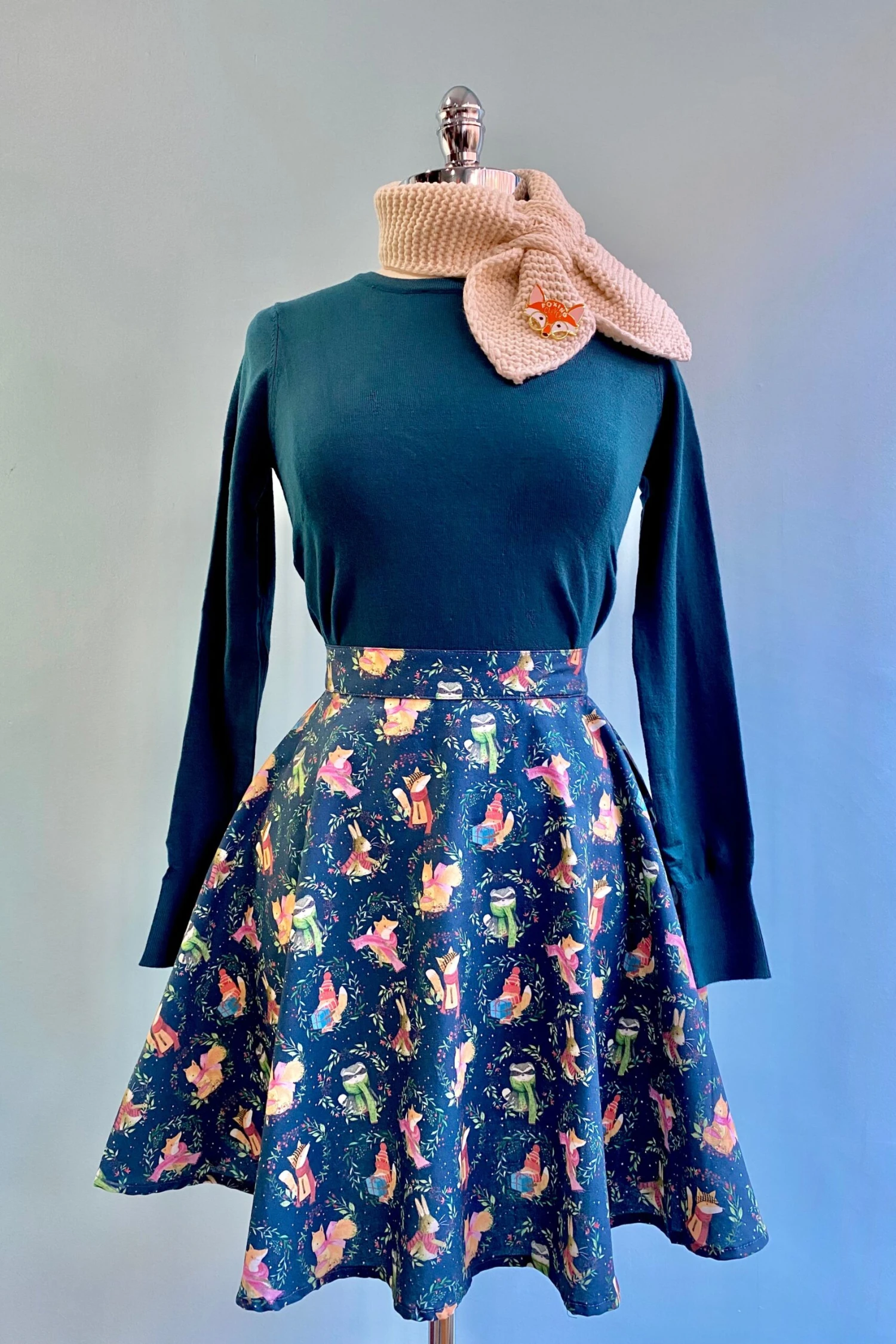 Peacock Long Sleeve Knit Pullover Sweater Peacock Long Sleeve Knit Pullover Sweater -MODERN MILLIE Shop image 0787d212 7994 4857 a422 d5434e0fd084 scaled