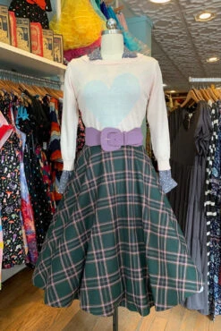 Blush Pink & Gray Heart Pullover Sweater 5 Blush Pink & Gray Heart Pullover Sweater -MODERN MILLIE Shop image 1abbe670 ff01 4d0f 9e79 965f6b13c86f