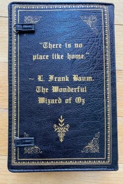 Black Wizard Of Oz Book Cross-body Bag -MODERN MILLIE Shop image 4da7689e 12b2 4db4 afb4 a824428857f0