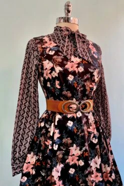 Butterfly And Lily V-Neck Dress By Eva Rose 5 Butterfly And Lily V-Neck Dress By Eva Rose -MODERN MILLIE Shop image 5f76ebb5 8f37 43f4 97e4 fc102ec3f015