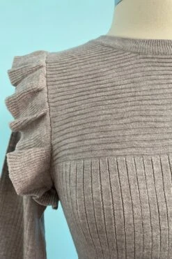 Heather Grey Shoulder Ruffle Crewneck Sweater -MODERN MILLIE Shop image 6c2671d0 9334 4f03 9a07 ff69b827f900