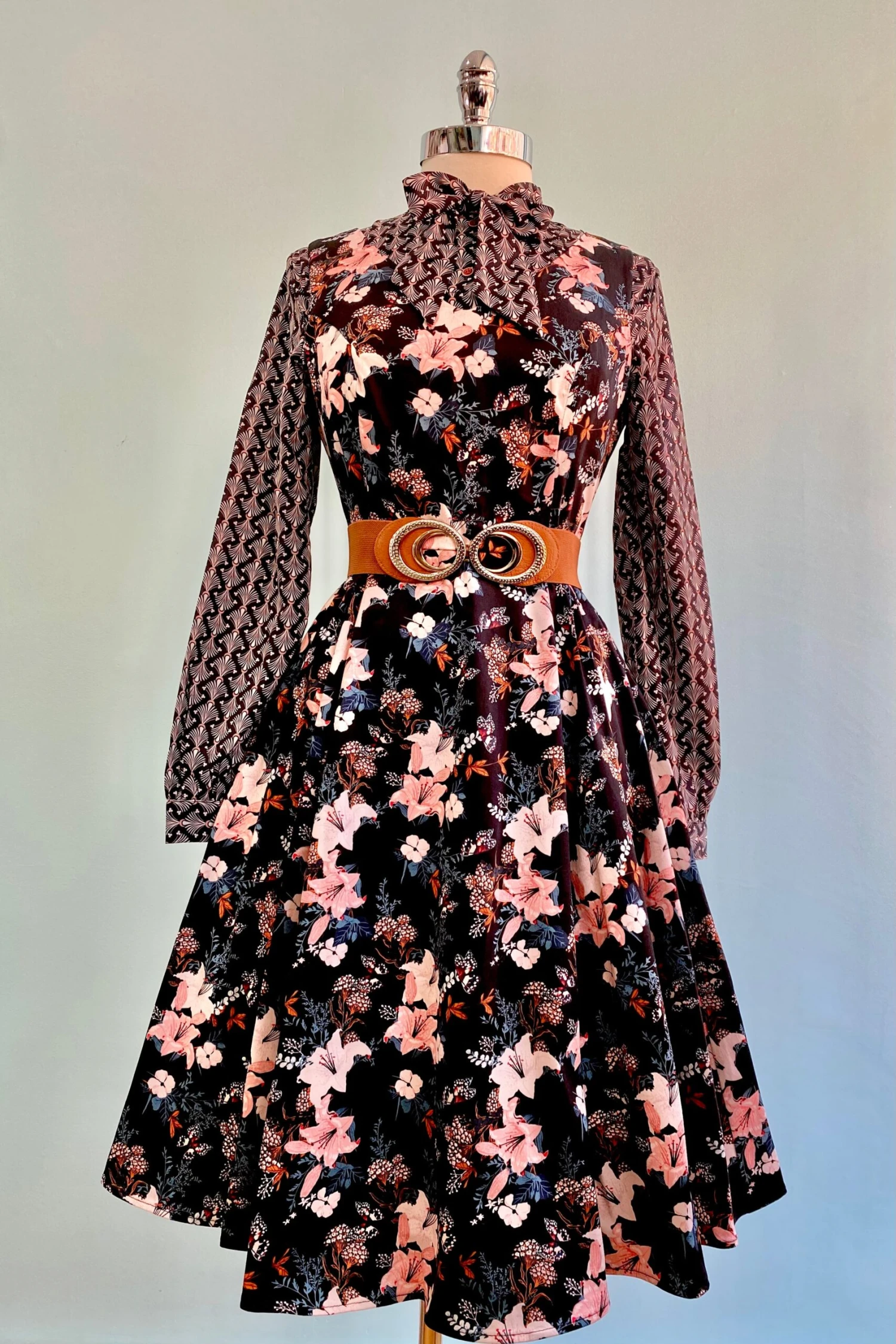 Butterfly and Lily V-Neck Dress by Eva Rose Butterfly And Lily V-Neck Dress By Eva Rose -MODERN MILLIE Shop image 8c9026dd 9278 4ee3 b846 200d993751c4 scaled