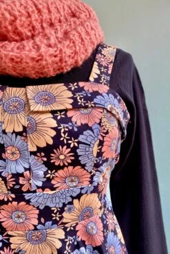 Navy Long Sleeve Knit Pullover Sweater 6 Navy Long Sleeve Knit Pullover Sweater -MODERN MILLIE Shop image c492142c 648e 4b02 b50d b62d22dea567