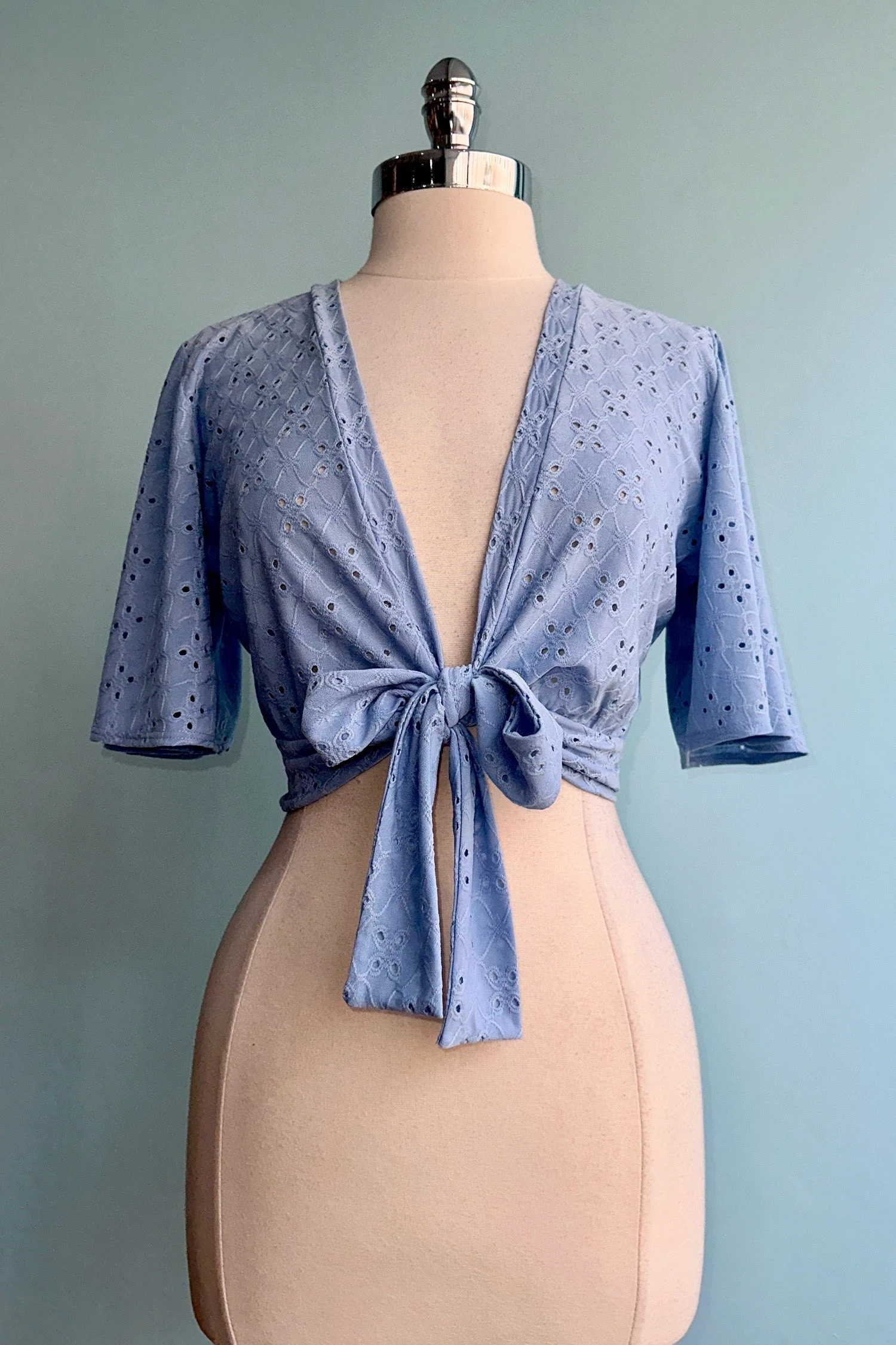 Light Blue Eyelet Flutter Sweet Sweater by Heart of Haute Light Blue Eyelet Flutter Sweet Sweater By Heart Of Haute -MODERN MILLIE Shop image d092adbf 2674 4c98 abda 08a497d67ad5