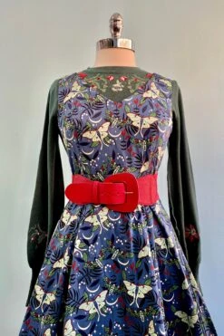 Green Nocturnal Moth V-Neck Dress By Eva Rose -MODERN MILLIE Shop image d3bd938d ca24 4306 bc59 81cd54943dd3