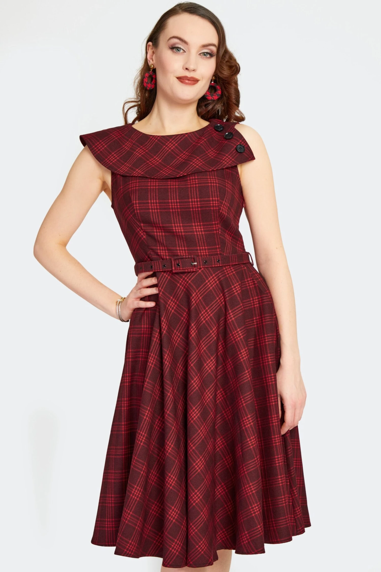 Red Plaid Wide Collar Dress by Voodoo Vixen Red Plaid Wide Collar Dress By Voodoo Vixen -MODERN MILLIE Shop unnamed 46 291cdd29 c47c 41fb 9d26 ec51d27ca7d4 scaled