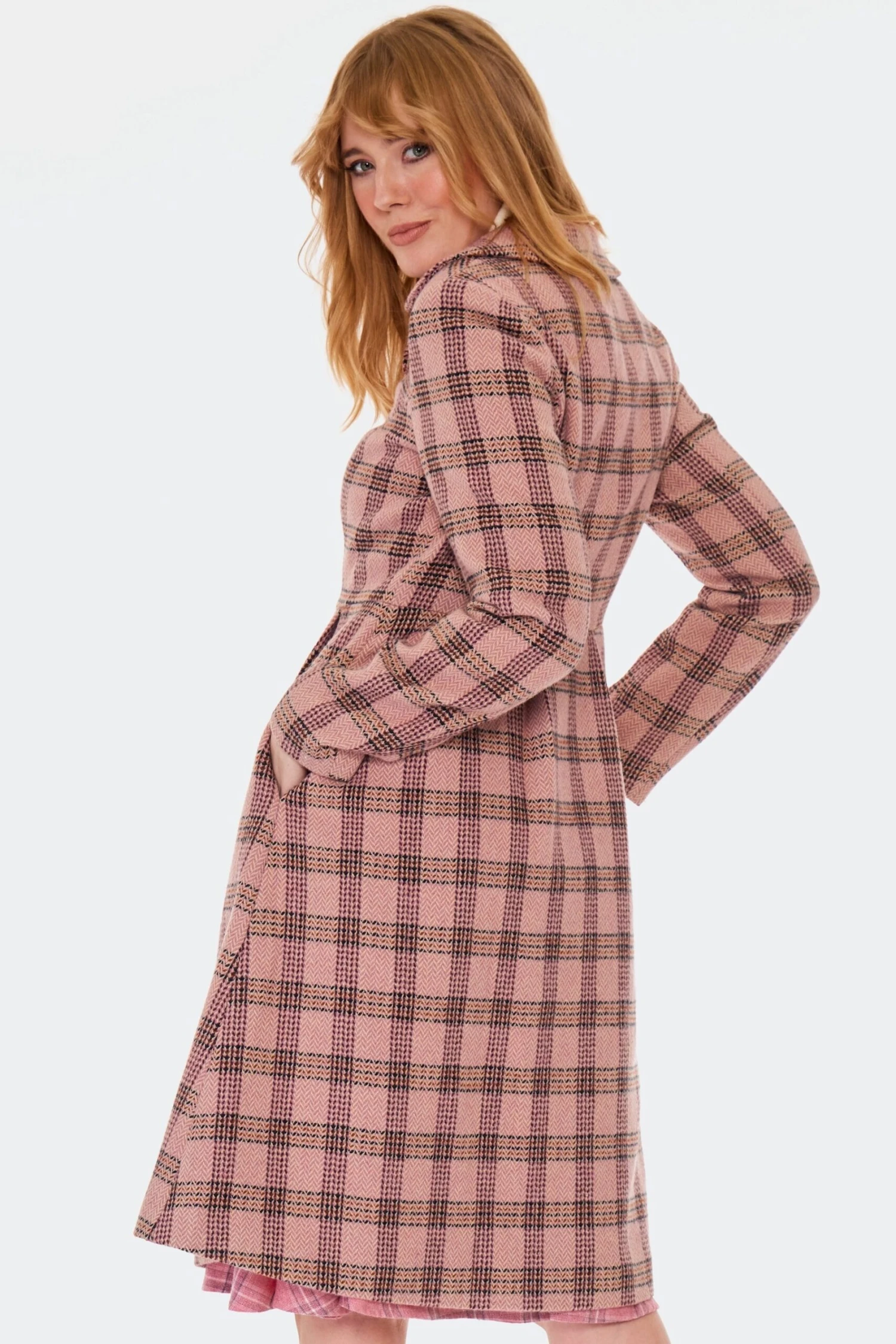Pink Plaid Coat by Voodoo Vixen Pink Plaid Coat By Voodoo Vixen -MODERN MILLIE Shop unnamed 7 e80549c4 f97a 4fa7 b55a cf9f31f89340 scaled