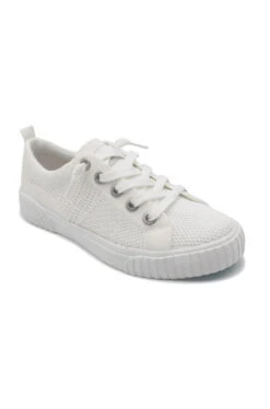Wistful Weave Sneakers In White By Blowfish